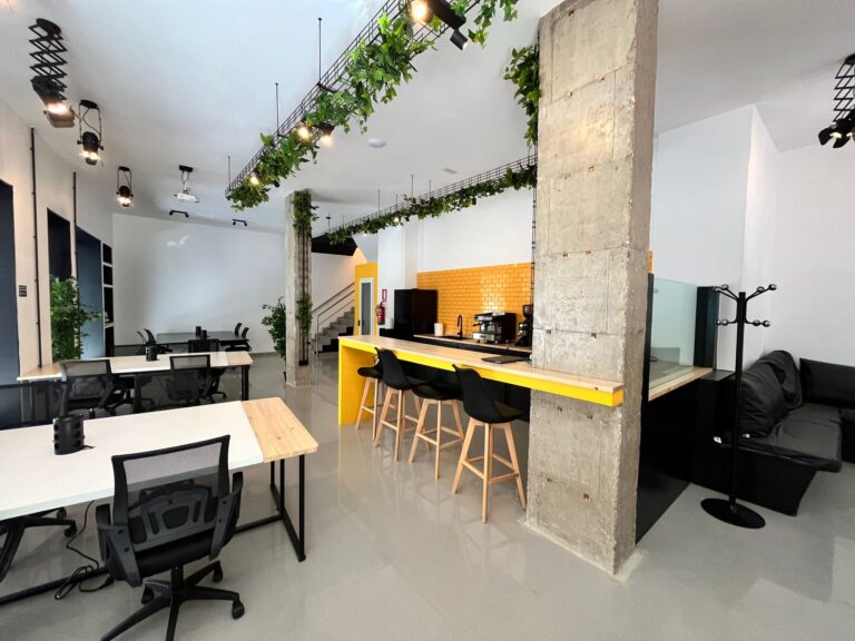 Pase Diario Hot Desk en Garage Coworking Valencia