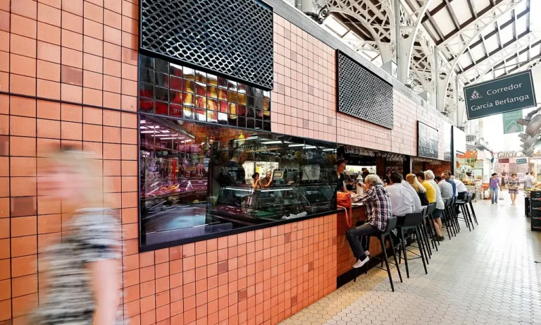 Almorzar Bar Gastronomía Garage Coworking Vacaciones Autónomo Valencia Centro Espacio Coworking
