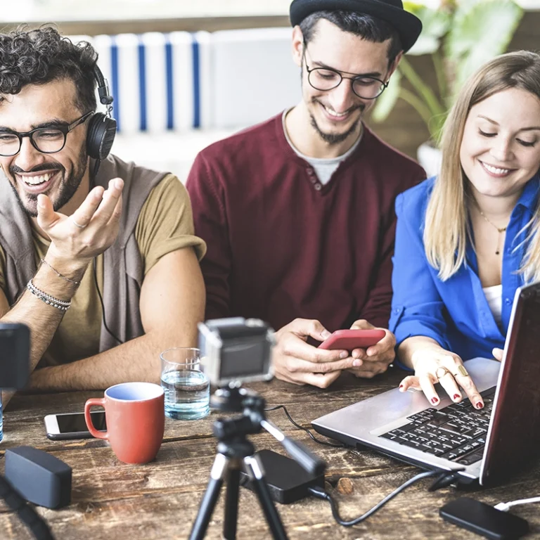 Garage Coworking Valencia Centro Comunidad Espacio de trabajo Alquiler oficina